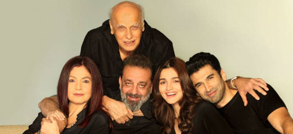 sadak 2 teaser: alia bhatt announces mahesh bhatt"s return to