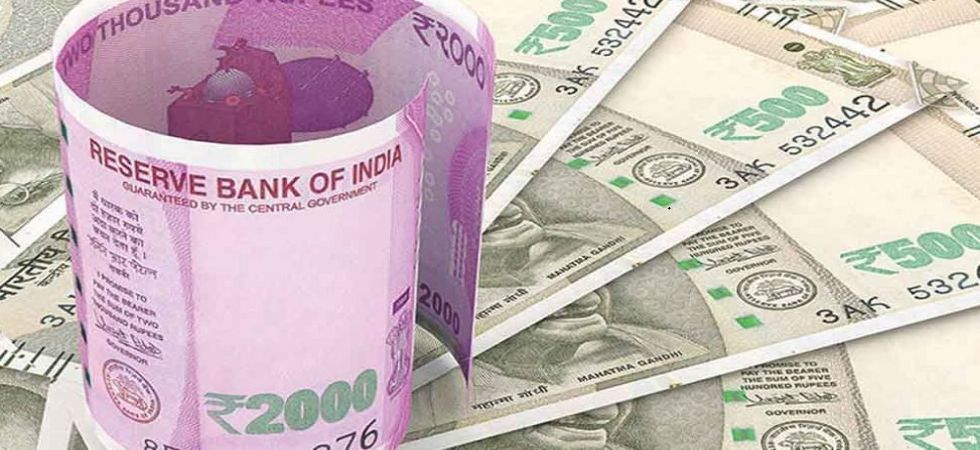 Rupee Slips 21 Paise To 69 64 Against Us Dollar In Early Trade - 